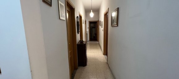 4 rooms Apartment in Cosenza, Italy No. 98014 9