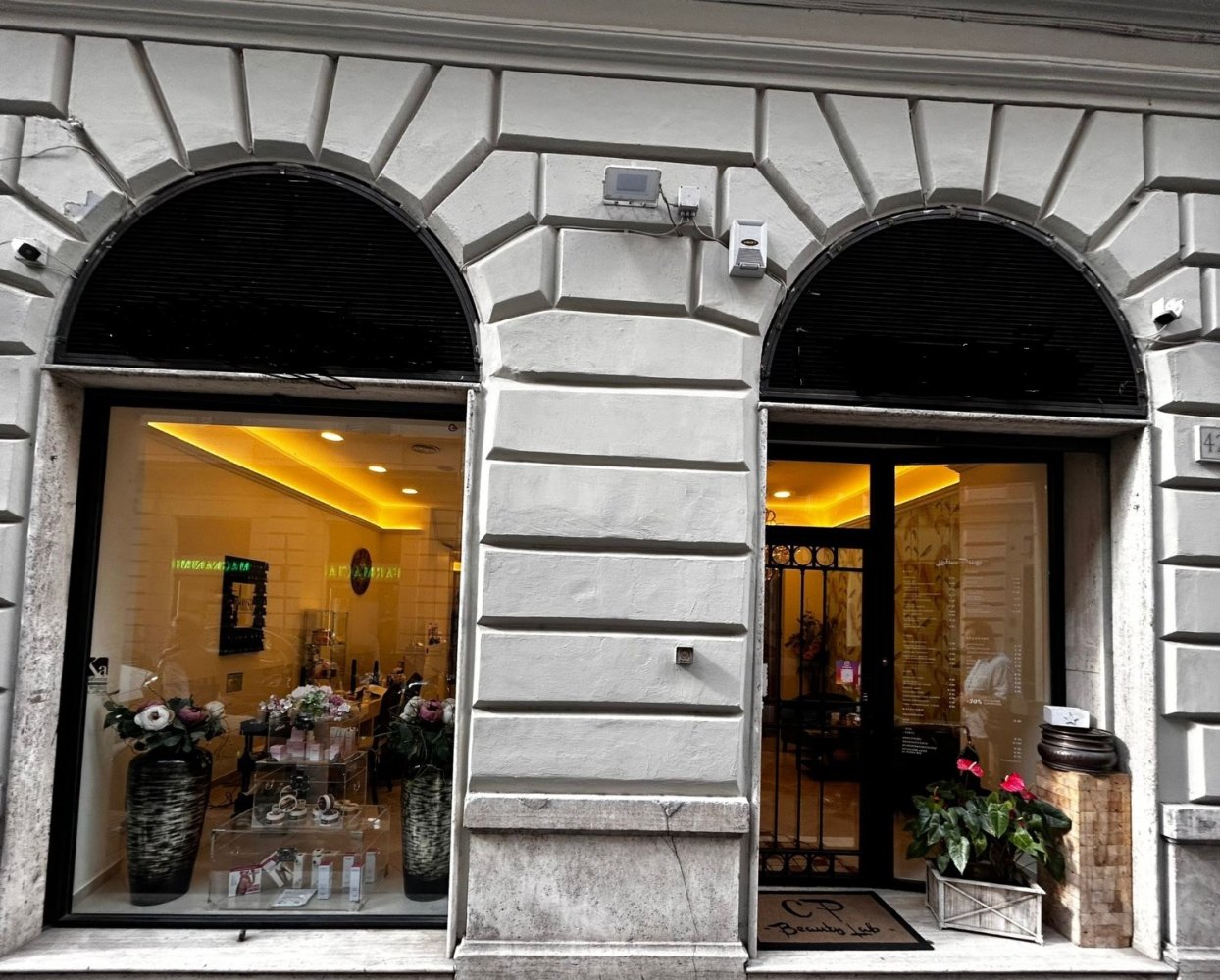  عقار تجاري في Rome, Italy رقم 203044