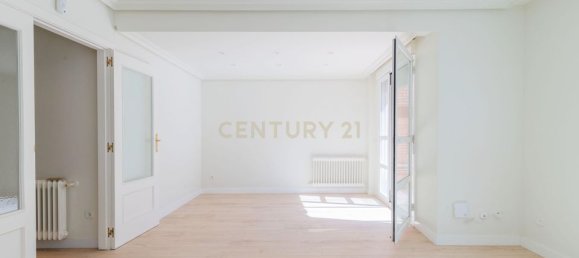 4 bedrooms Villa in Pozuelo de Alarcon, Spain No. 179077 15