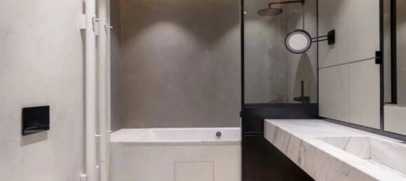 4 bedrooms Duplex in Courbevoie, France No. 323194 8