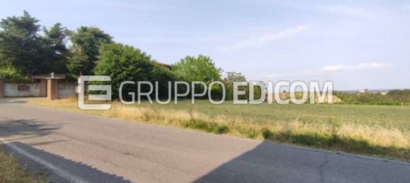 1000m² Land in Codevilla, Italy No. 300757 3