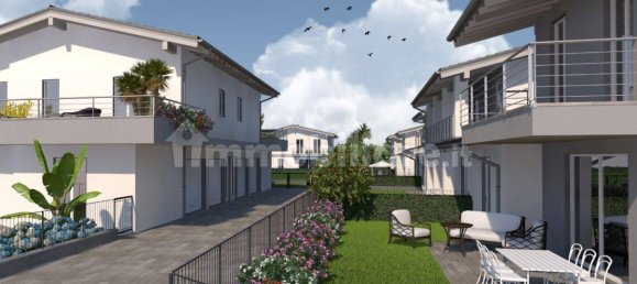 Квартира с 2 спальнями в Кьюдуно, Италия № 14408 14