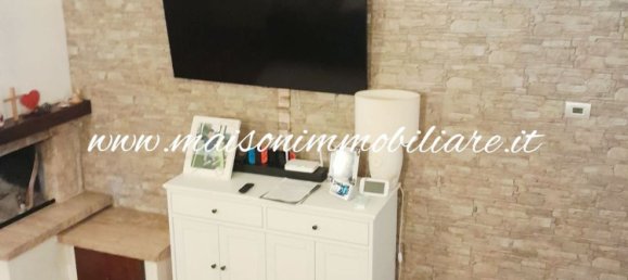 4 Schlafzimmer Haus in Prato, Italy, Nr. 376599 4