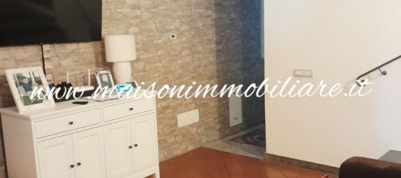 4 Schlafzimmer Haus in Prato, Italy, Nr. 376599 6