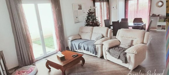 4 bedrooms Villa in Vineuil, France No. 81155 5