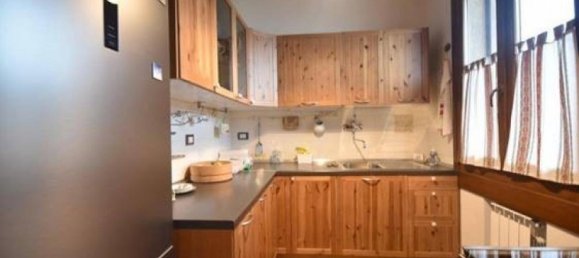 3 bedrooms House in Monzuno, Italy No. 677 5