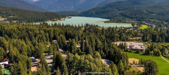 2 bedrooms House in British Columbia, Canada No. 1060 4