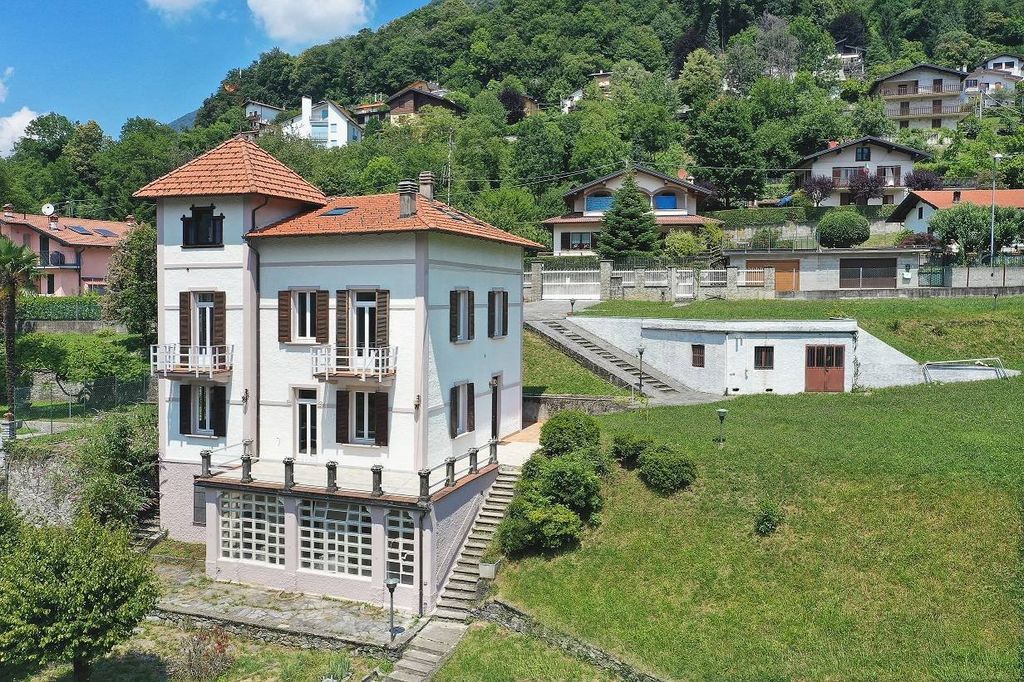 Villa T6 em Argegno, Italy N.º 102430