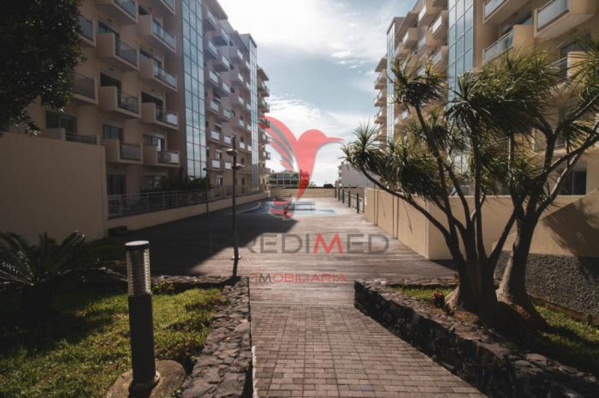 Квартира с 3 спальнями в Фуншал, Португалия № 405