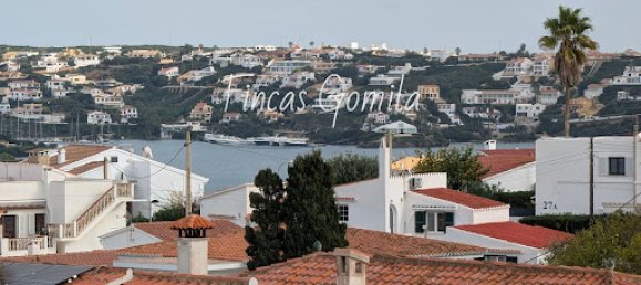 Замки и поместья с 10 спальнями в Менорка, Испания № 139173 3