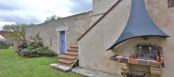 3 bedrooms House in Garancieres, France No. 180639 6