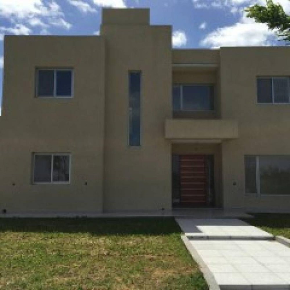 Дом с 3 спальнями в Эскобар, Аргентина № 21296