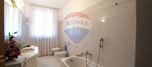 4 غرف نوم فيلا في Arzago d'Adda, Italy رقم 360158 18