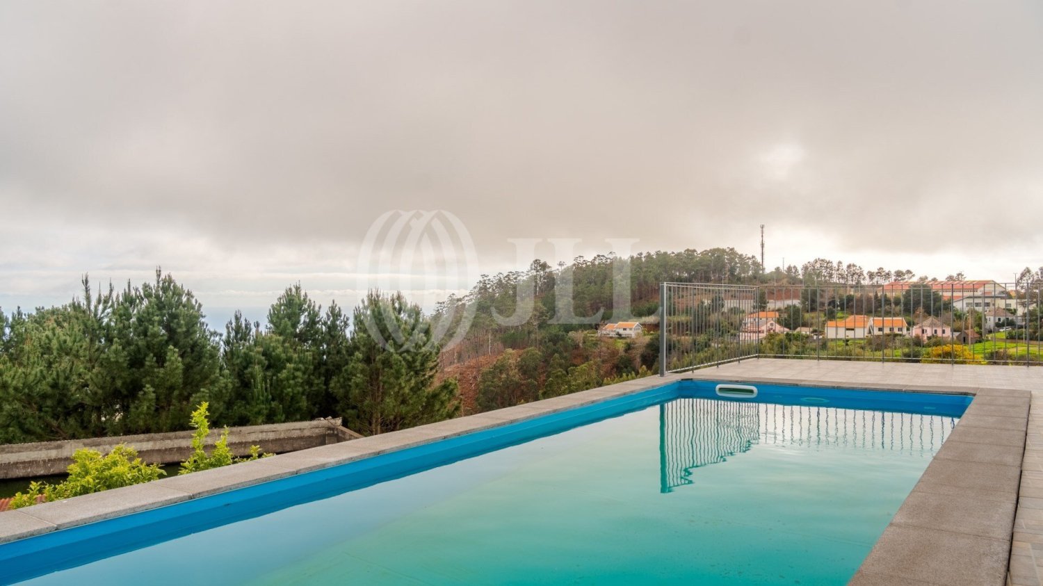 3 bedrooms Villa in Calheta, Portugal No. 100204