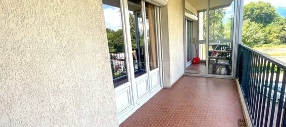 3 rooms Apartment in Grenoble, France No. 355409 3