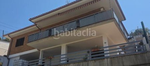 Casa de 4 dormitorios en Santa Susanna, Spain No. 146446 2