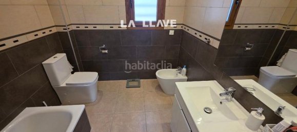 Casa de 4 dormitorios en Santa Susanna, Spain No. 146446 18