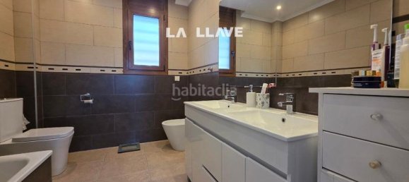 Casa de 4 dormitorios en Santa Susanna, Spain No. 146446 21