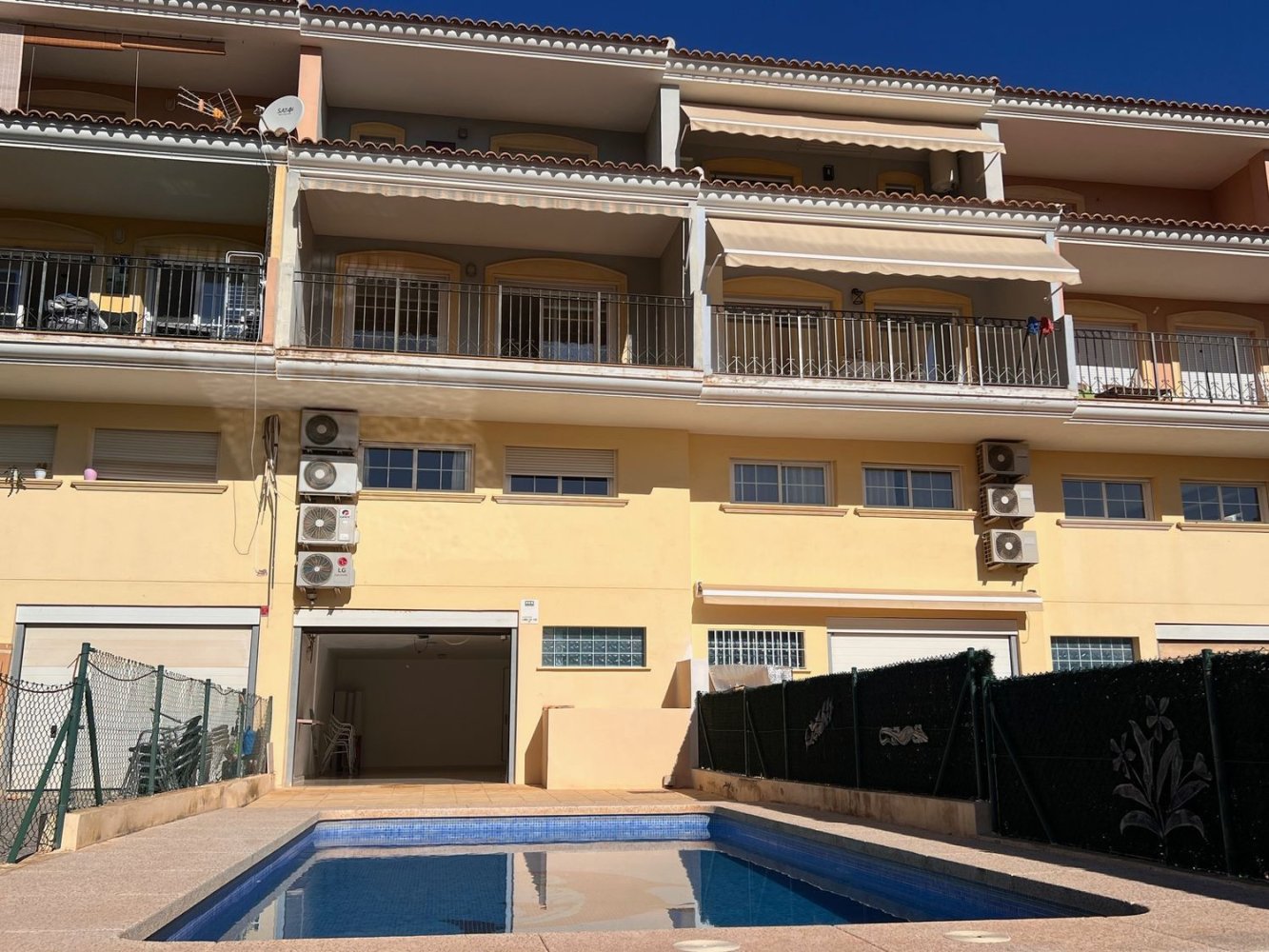 4 bedrooms House in La Nucia, Spain No. 275499