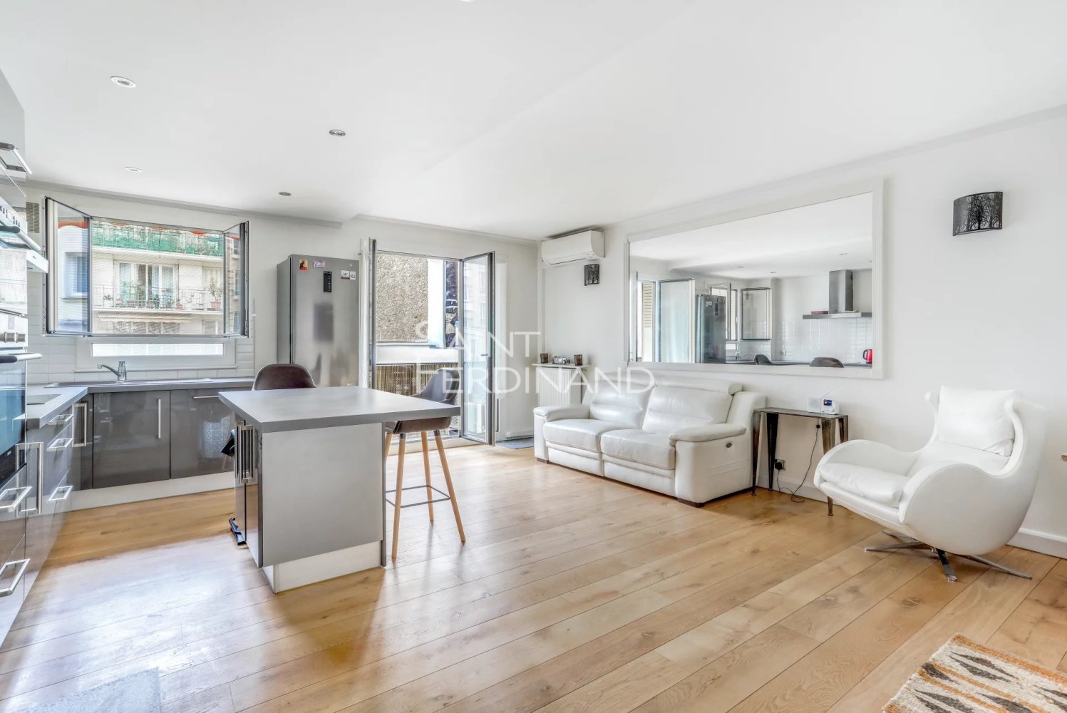 1 غرف نوم شقة في Neuilly-sur-Seine, France رقم 121505