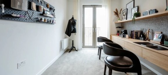 4 bedrooms House in Enfield, United Kingdom No. 3300 13