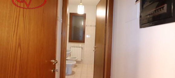 6 rooms House in Montevarchi, Italy No. 231851 4