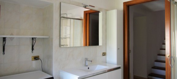 3 rooms Apartment in Alta Valle Intelvi, Italy No. 373733 13