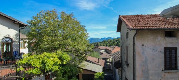 3 rooms Apartment in Alta Valle Intelvi, Italy No. 373733 4