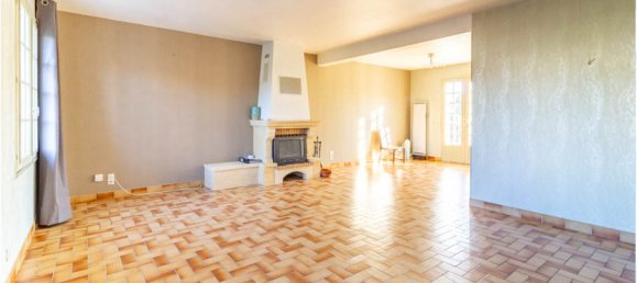 5 Schlafzimmer Haus in Romorantin-Lanthenay, France, Nr. 320249 4