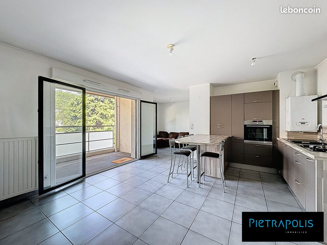 1 bedroom Apartment in Neuville-sur-Saone, France No. 343282