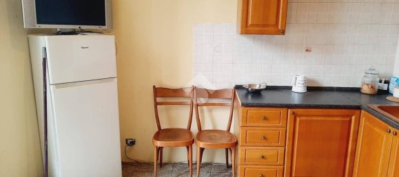 2 bedrooms Apartment in Turin, Italy No. 347937 3