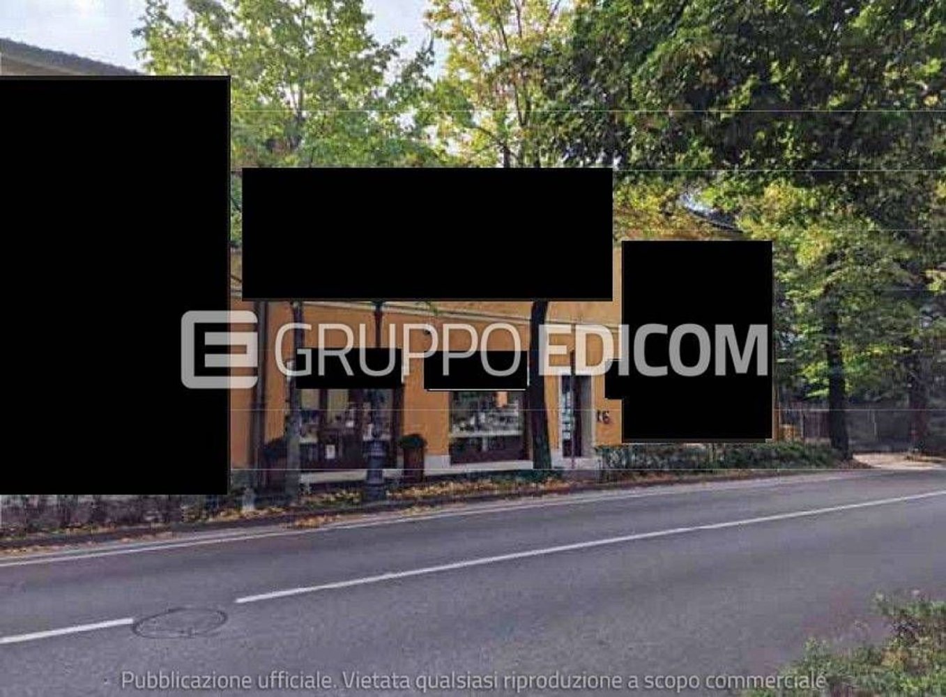 Propriété commerciale à Montebelluna, Italy 69m² No. 267602