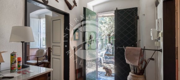 3 bedrooms Villa in Avegno, Italy No. 287988 3