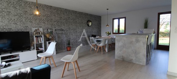 3 bedrooms House in Vineuil, France No. 47704 21