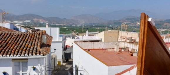 4 bedrooms House in Salobrena, Spain No. 150770 6