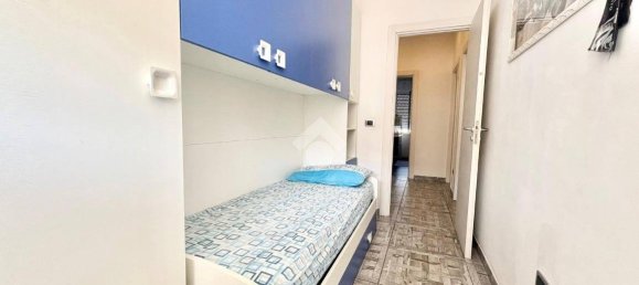 3 bedrooms Apartment in Naples, Italy No. 264223 17