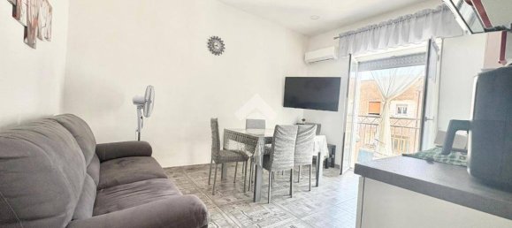 3 bedrooms Apartment in Naples, Italy No. 264223 20