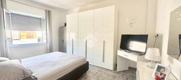 3 bedrooms Apartment in Naples, Italy No. 264223 7