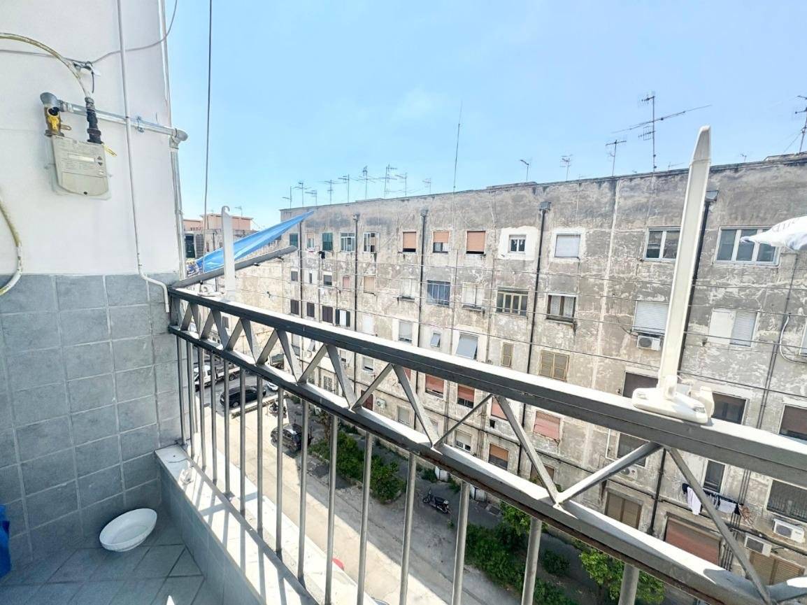 3 bedrooms Apartment in Naples, Italy No. 264223