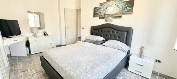 3 bedrooms Apartment in Naples, Italy No. 264223 21