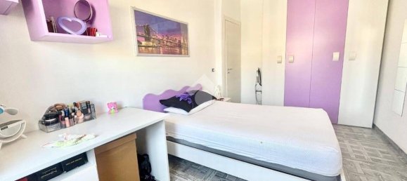 3 bedrooms Apartment in Naples, Italy No. 264223 4