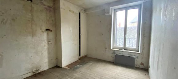 2 bedrooms House in Briare, France No. 243071 6