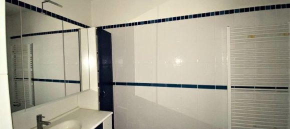 2 bedrooms House in Briare, France No. 243071 7