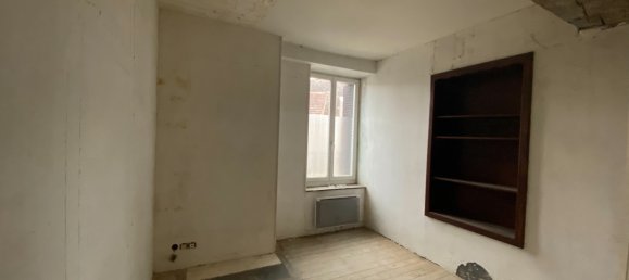 2 bedrooms House in Briare, France No. 243071 9