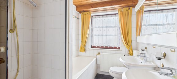 5 rooms House in Wurzburg, Germany No. 255599 4