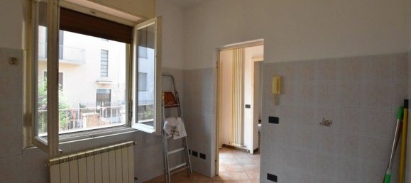 3 bedrooms House in Fidenza, Italy No. 377844 3