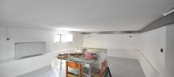 3 bedrooms House in Fidenza, Italy No. 377844 18