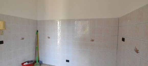 3 bedrooms House in Fidenza, Italy No. 377844 4