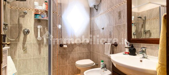 Квартира с 4 спальнями в Тиволи, Италия № 342401 8