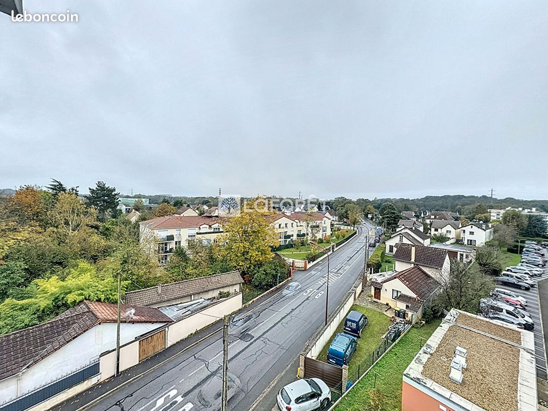 2 غرف نوم شقة في Bois-d'Arcy, France رقم 172367